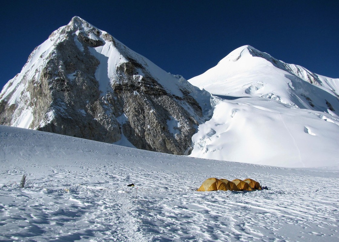How long does it take to climb the Baruntse Expedition in Nepal?
